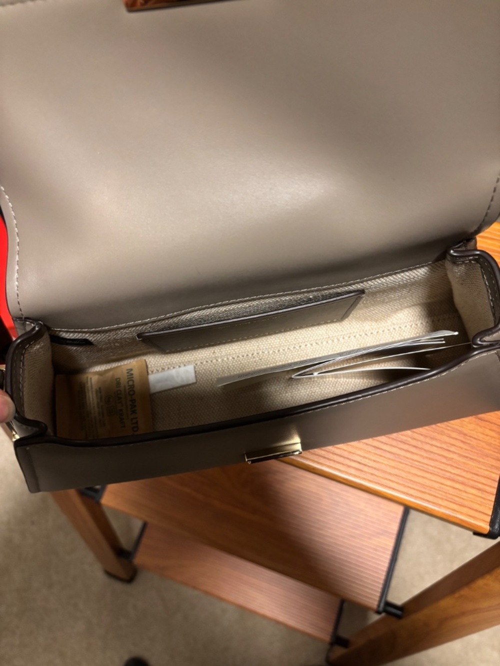 Handbag - Picture 5 of 8